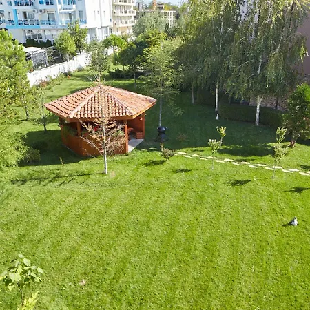 Complex Moskoyani 4*