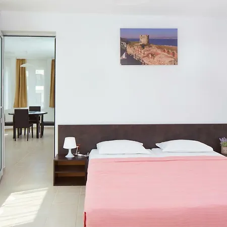 アパートホテル Complex Moskoyani ネセバル