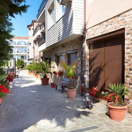 Complex Moskoyani Aparthotel 2*
