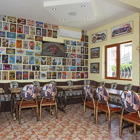 מלון דירות Complex Moskoyani נסבר