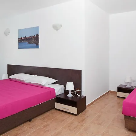 Complex Moskoyani נסבר