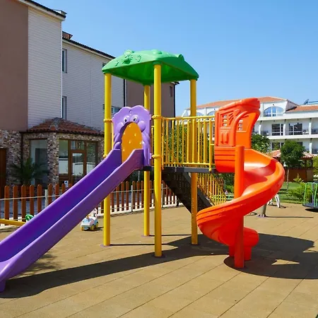 מלון דירות Complex Moskoyani נסבר